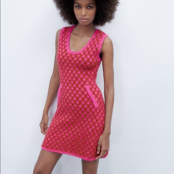 Zara 3-Piece Set - Pink Wool Blend Plaid Knit Dress, Top & Pearl Button Cardigan - Picture 10 of 16